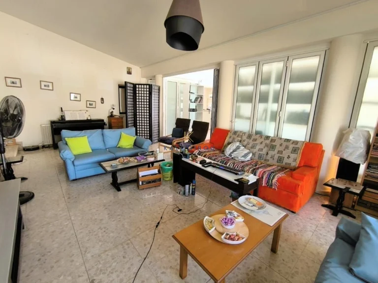 Cheap Houses and Villas for Sale Larnaca up to 400000 euro