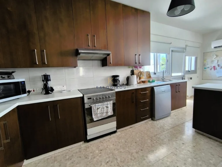 Cheap Houses and Villas for Sale Larnaca up to 400000 euro