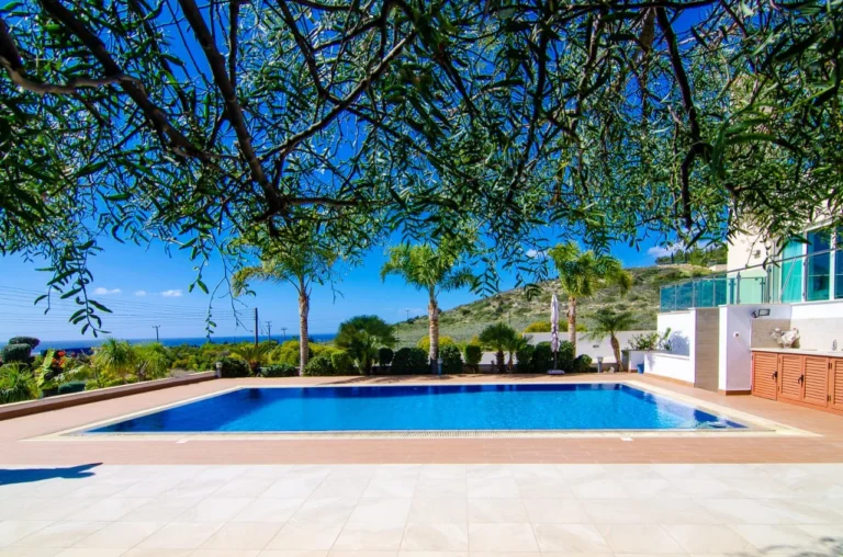 5 Bedroom House for Sale in Pyrgos Lemesou, Limassol District