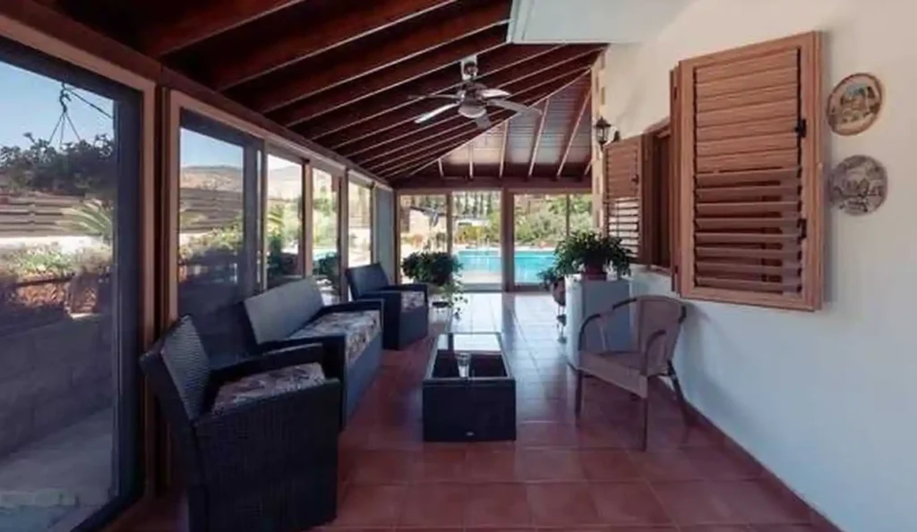 5 Bedroom House for Sale in Parekklisia, Limassol District