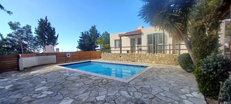 3 Bedroom House for Sale in Kamares, Paphos District