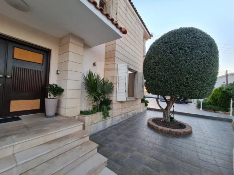 6+ Bedroom House for Sale in Konia, Paphos District