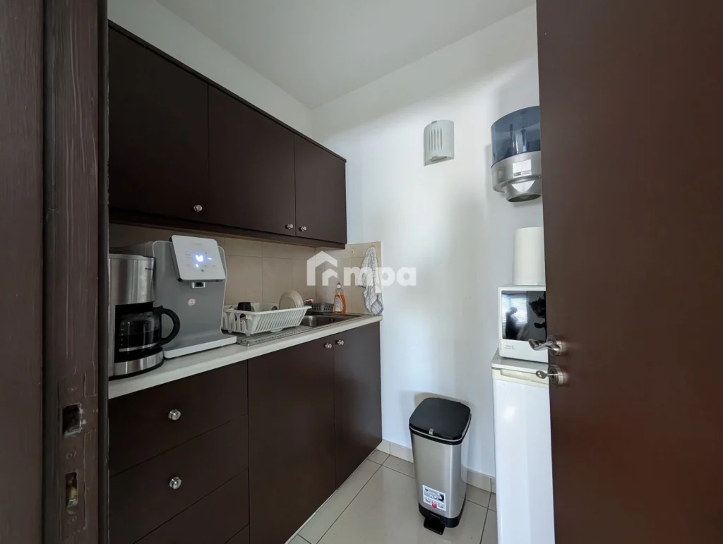 160m² Office for Rent in Strovolos, Nicosia District