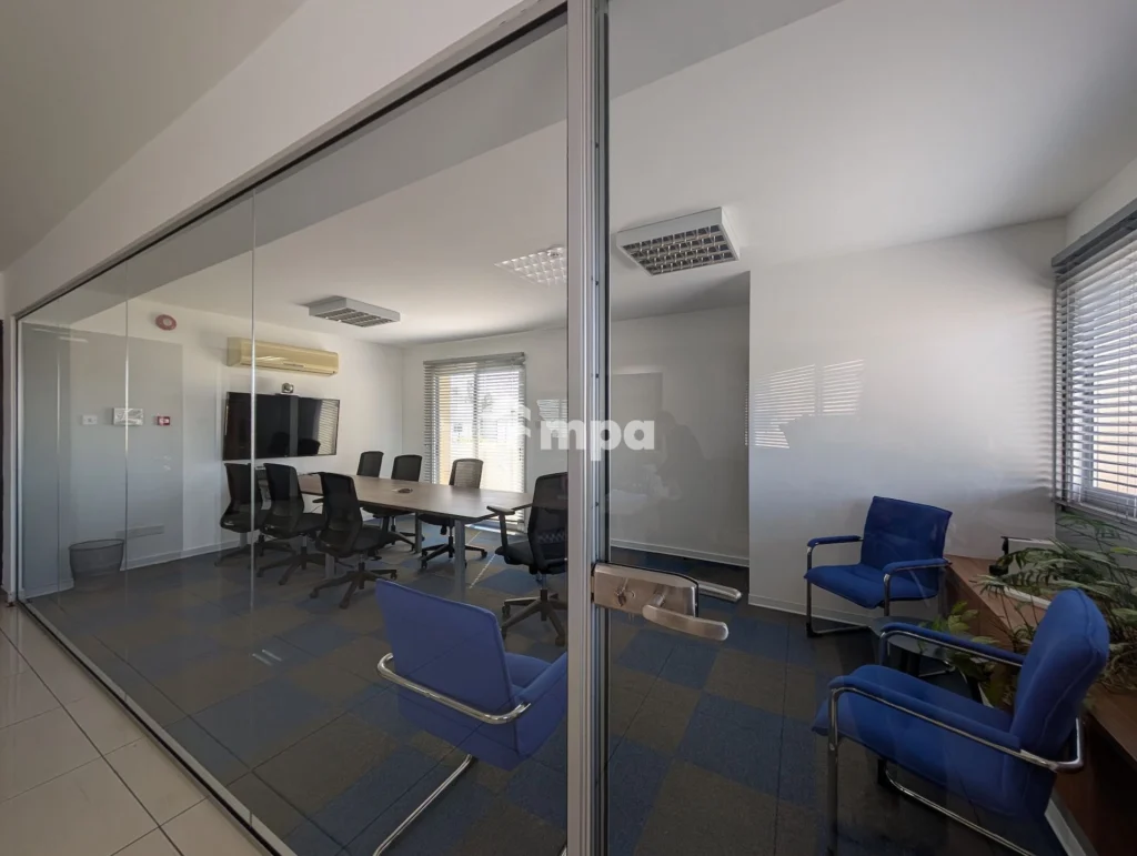 160m² Office for Rent in Strovolos, Nicosia District