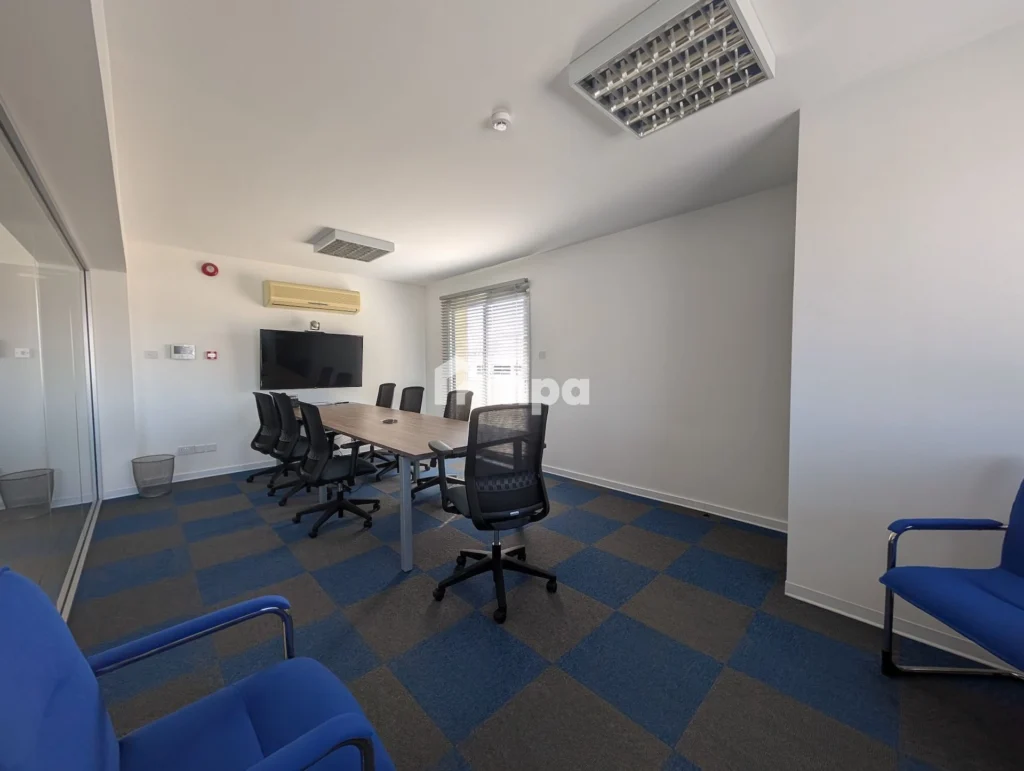 160m² Office for Rent in Strovolos, Nicosia District