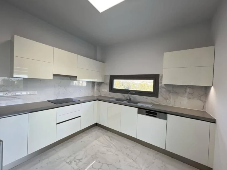3 Bedroom Apartment for Rent in Germasogeia, Limassol District