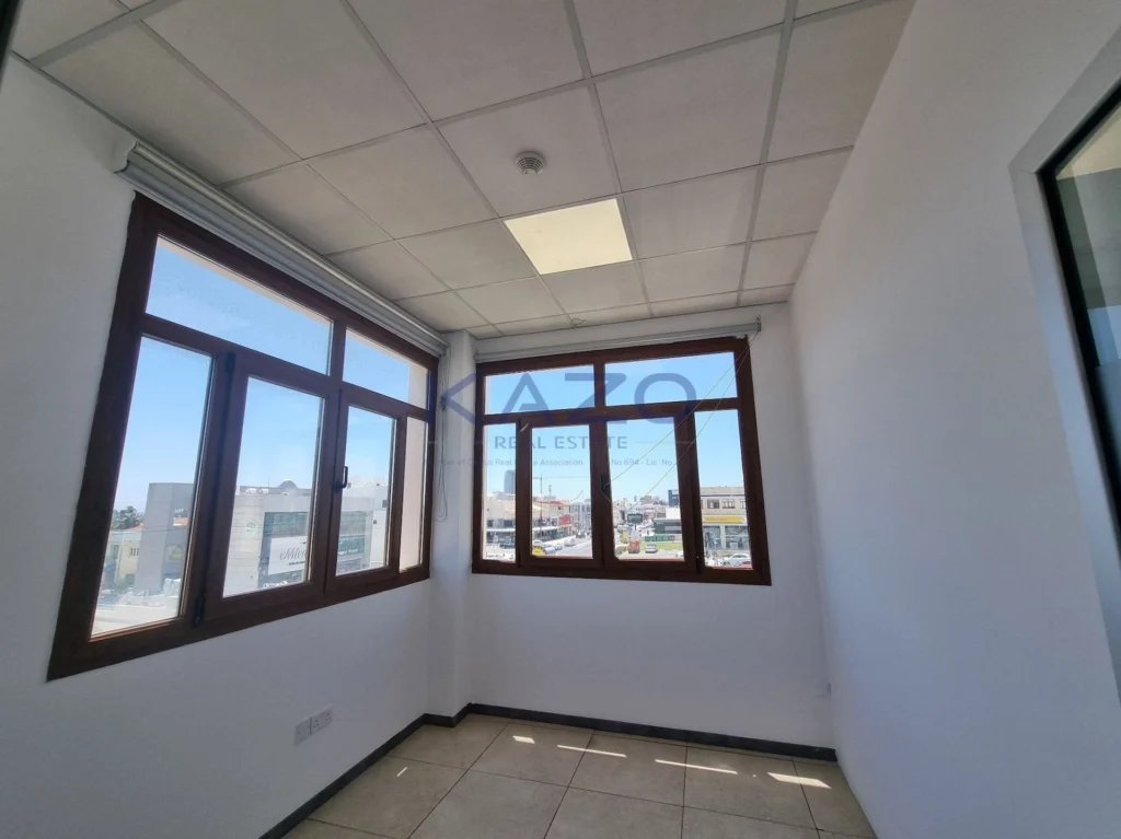 252m² Office for Rent in Limassol – Linopetra