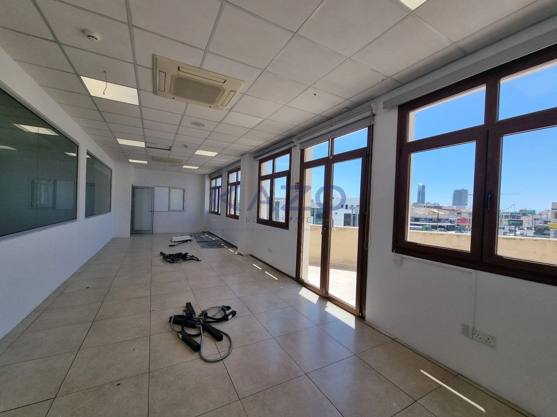 685m² Office for Rent in Limassol – Linopetra