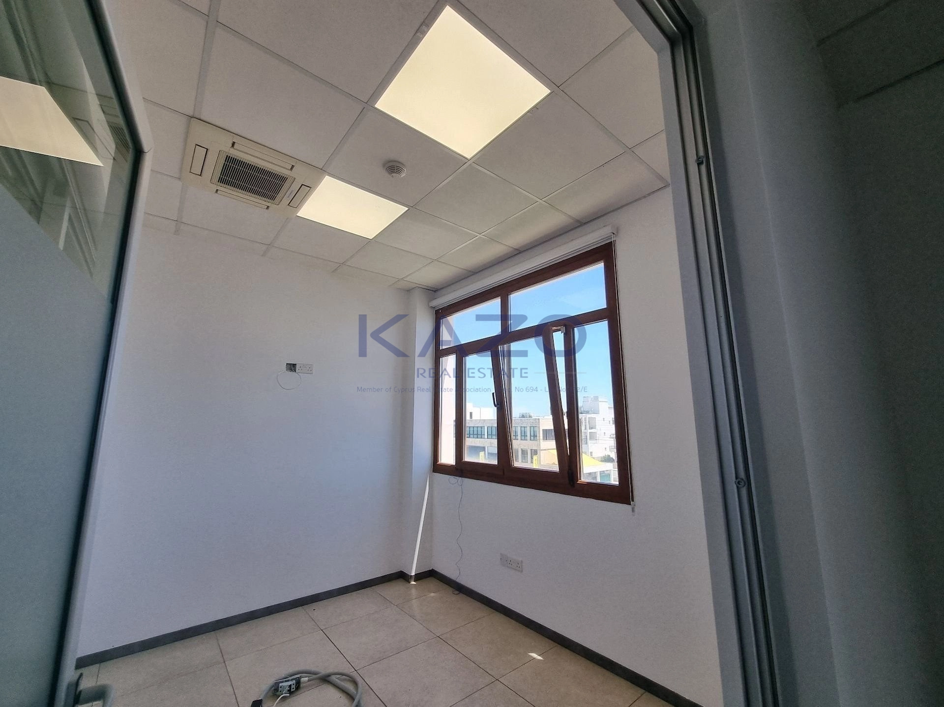 685m² Office for Rent in Limassol – Linopetra