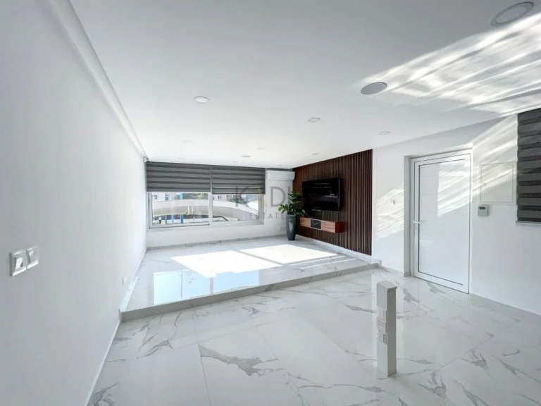 125m² Office for Rent in Agios Tychonas, Limassol District