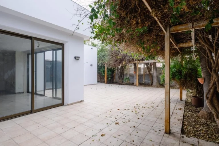 6+ Bedroom House for Sale in Strovolos, Nicosia District