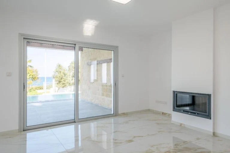 3 Bedroom House for Sale in Latchi (Lakki / Latsi), Paphos District