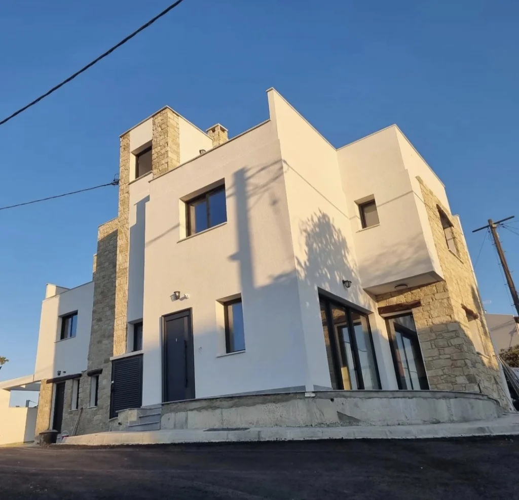 3 Bedroom House for Sale in Pyrgos Lemesou, Limassol District