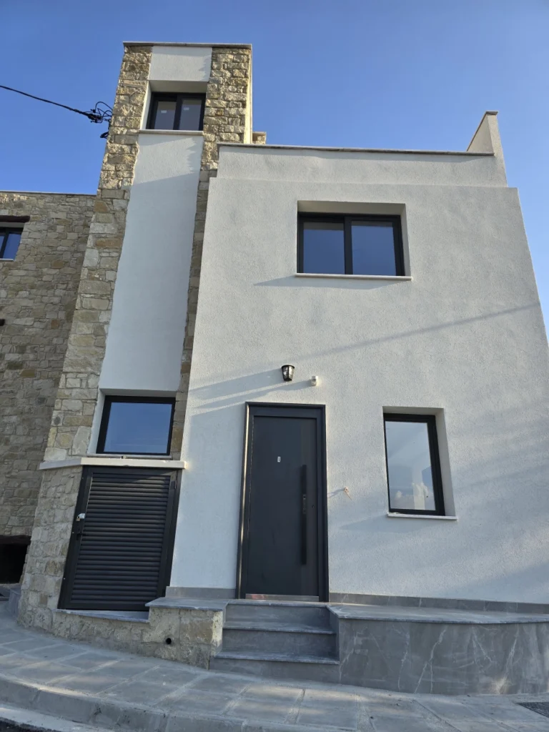 3 Bedroom House for Sale in Pyrgos Lemesou, Limassol District