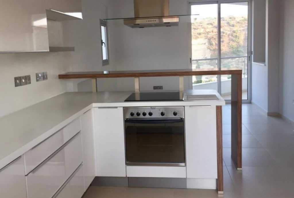 4 Bedroom Apartment for Rent in Germasogeia, Limassol District