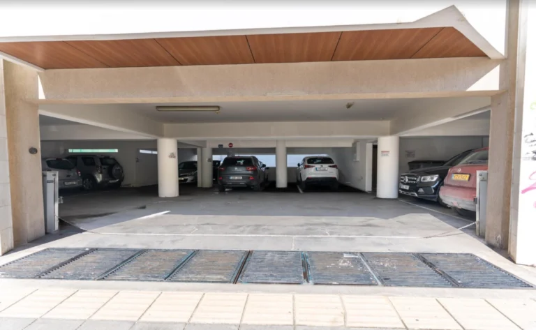 396m² Office for Rent in Limassol