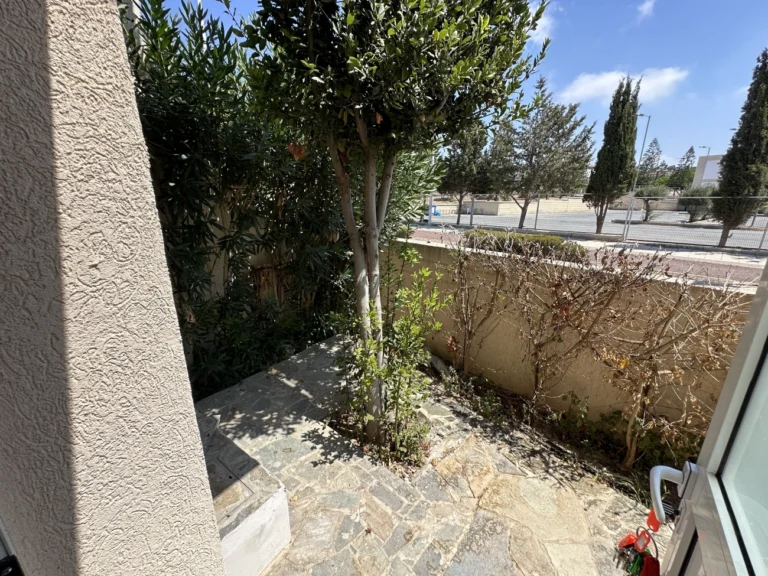 3 Bedroom House for Sale in Tombs Of the Kings, Paphos District