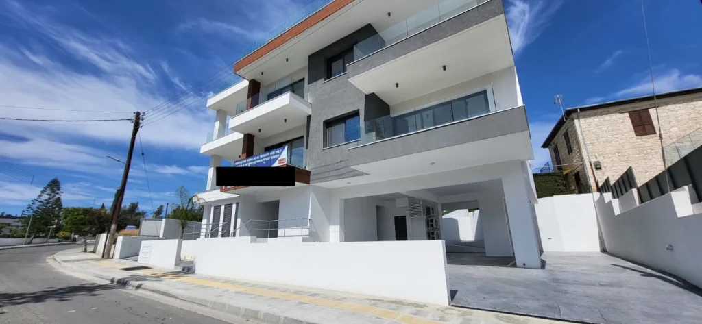 3 Bedroom Apartment for Sale in Parekklisia, Limassol District