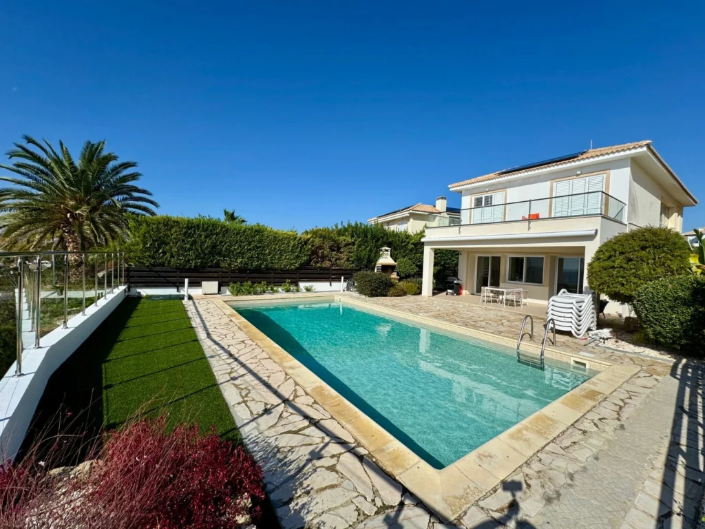 4 Bedroom House for Rent in Paphos