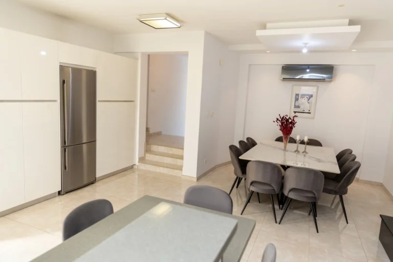 4 Bedroom House for Rent in Chlorakas, Paphos District