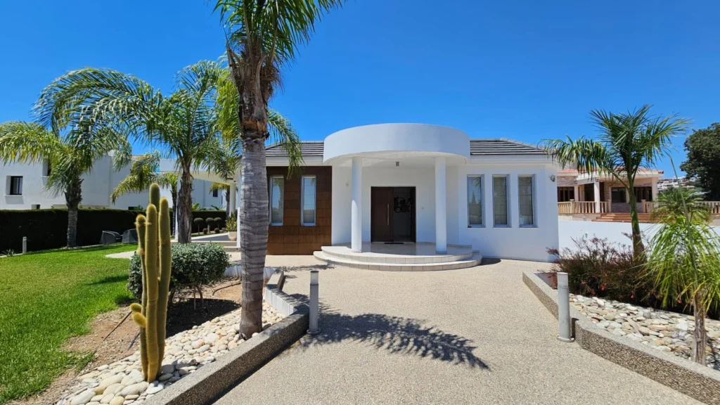 4 Bedroom House for Rent in Chlorakas, Paphos District