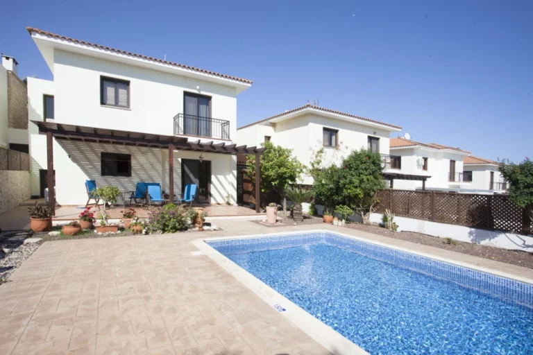 4 Bedroom House for Sale in Maroni, Larnaca District