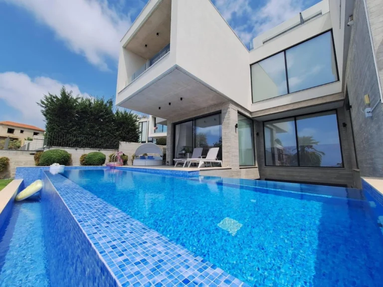 4 Bedroom House for Rent in Paphos