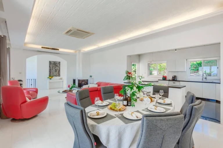 5 Bedroom House for Sale in Coral Bay, Paphos District