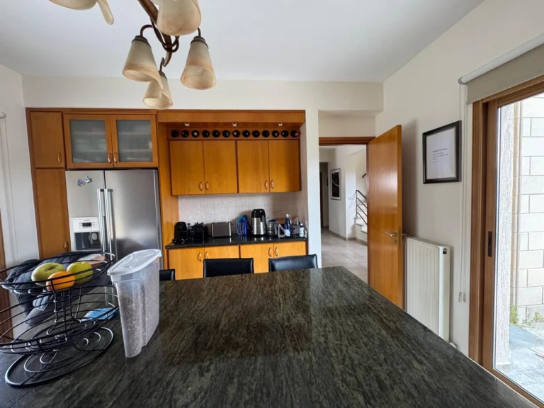 4 Bedroom House for Rent in Akrounta, Limassol District