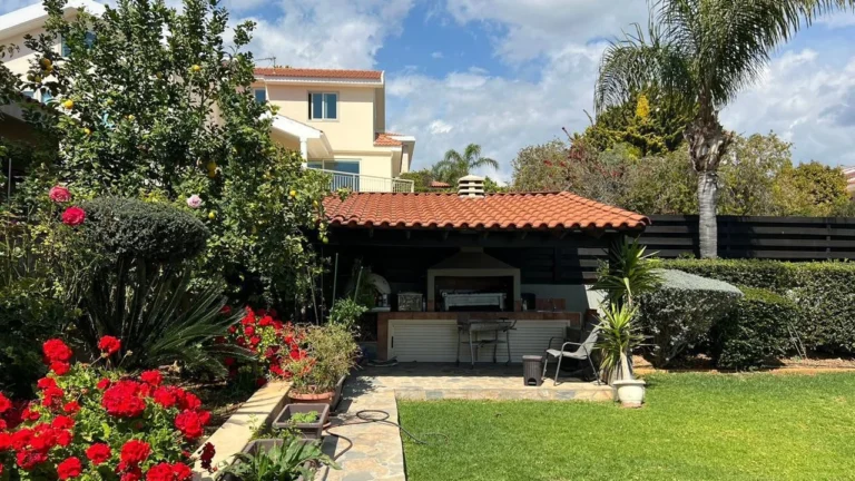 5 Bedroom House for Sale in Limassol – Agios Athanasios