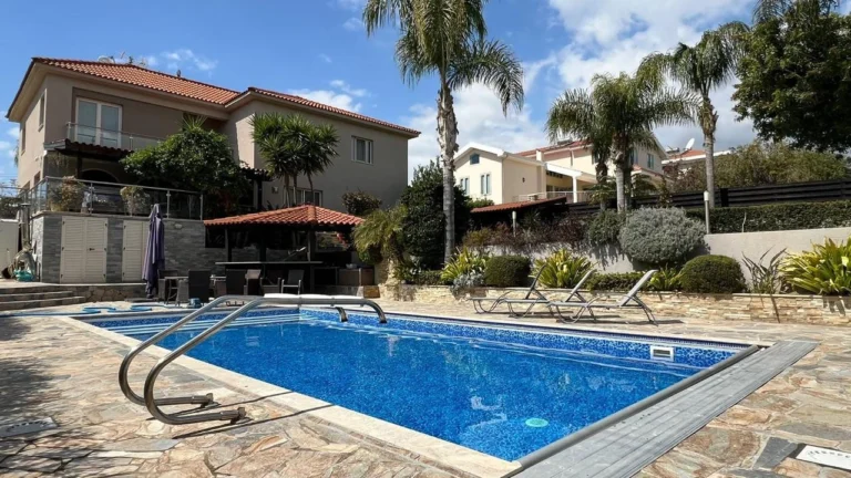 5 Bedroom House for Sale in Limassol – Agios Athanasios