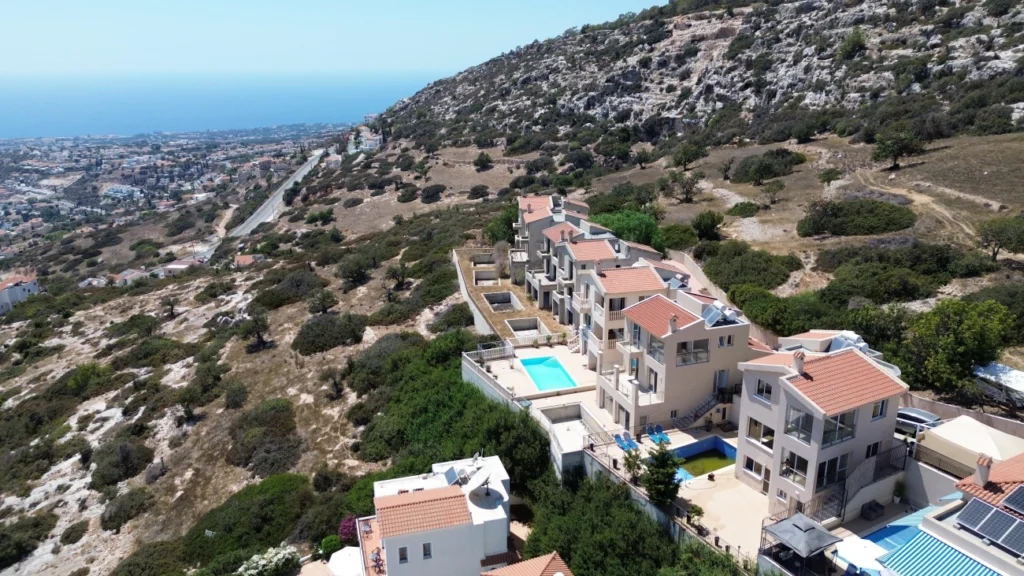 6+ Bedroom House for Sale in Pegeia, Paphos District