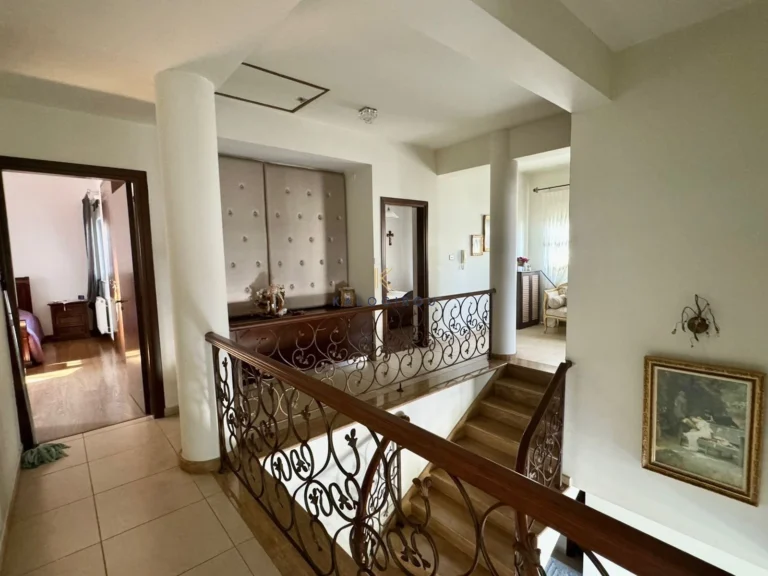 4 Bedroom House for Sale in Aradippou, Larnaca District