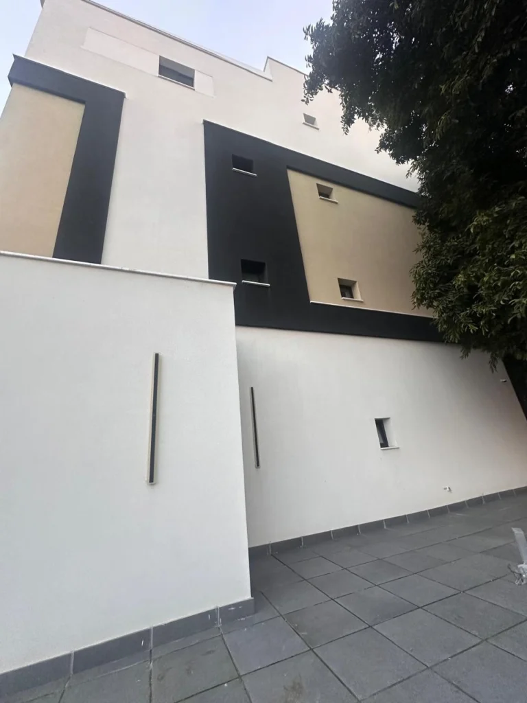 643m² Building for Sale in Limassol District