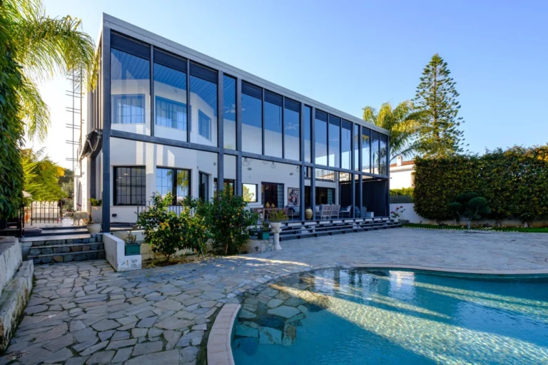 5 Bedroom House for Sale in Engomi, Nicosia District
