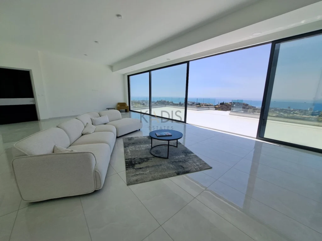 737m² House for Sale in Agios Tychonas, Limassol District