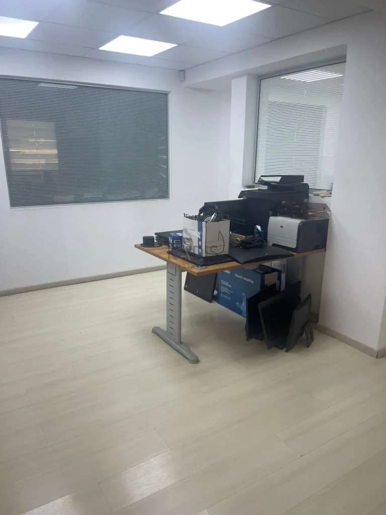 Здание площадью 970 м² в аренду в Лимассоле – Агиос Нектариос