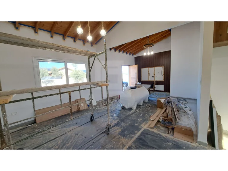 Cheap Houses and Villas for Sale Limassol up to 300000 euro
