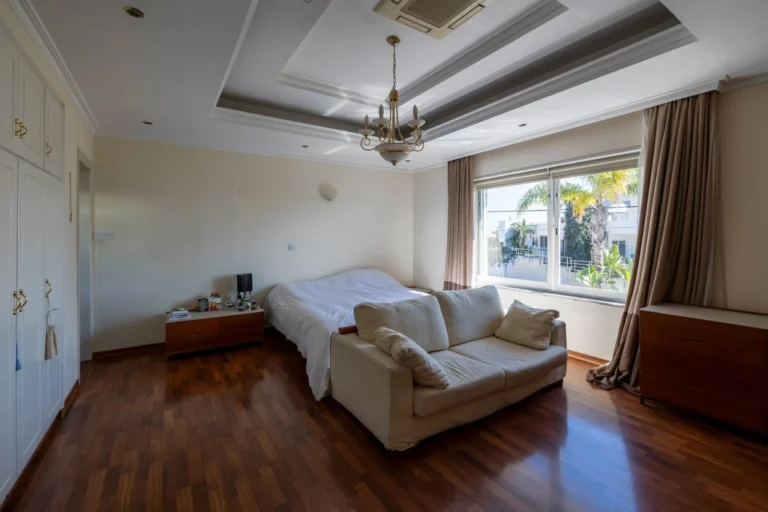 616m² House for Sale in Limassol – Kapsalos