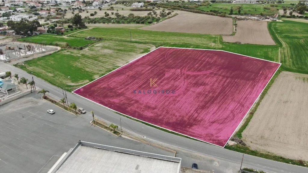 1,083m² Plot for Sale in Aradippou, Larnaca District