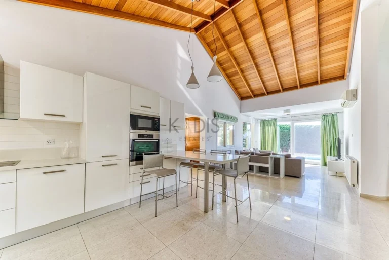 3 Bedroom House for Rent in Agios Tychonas, Limassol District