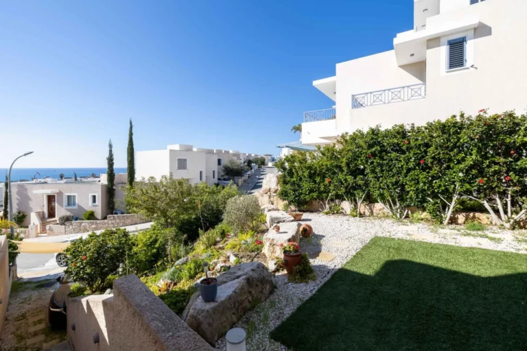 3 Bedroom House for Sale in Chlorakas, Paphos District