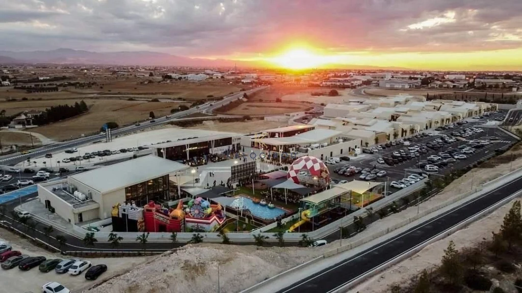 11522m² Building for Sale in Kokkinotrimithia, Nicosia District