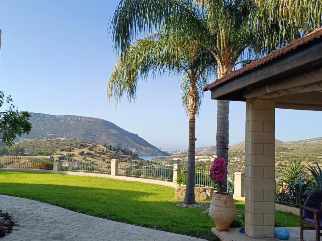 5 Bedroom House for Rent in Akrounta, Limassol District