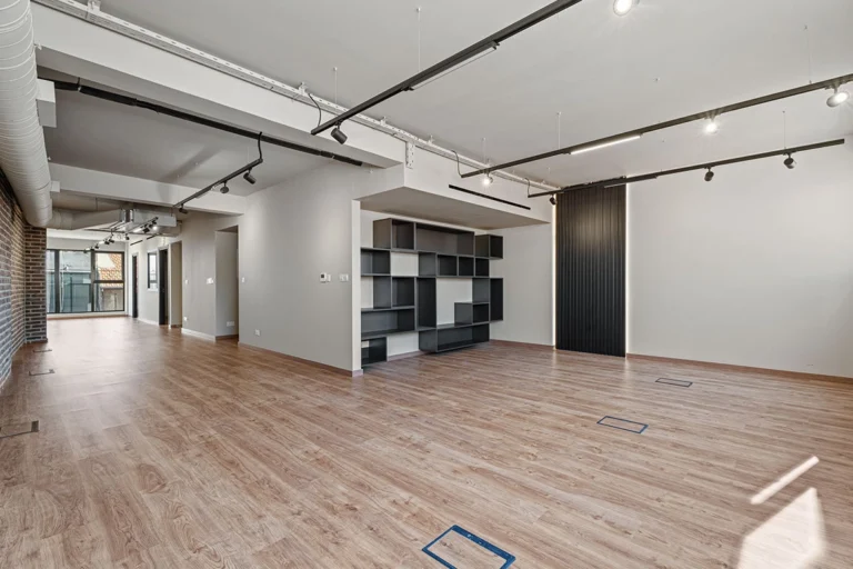 300m² Office for Rent in Limassol District