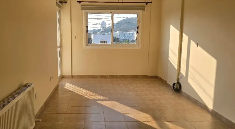 5 Bedroom House for Rent in Oroklini, Larnaca District