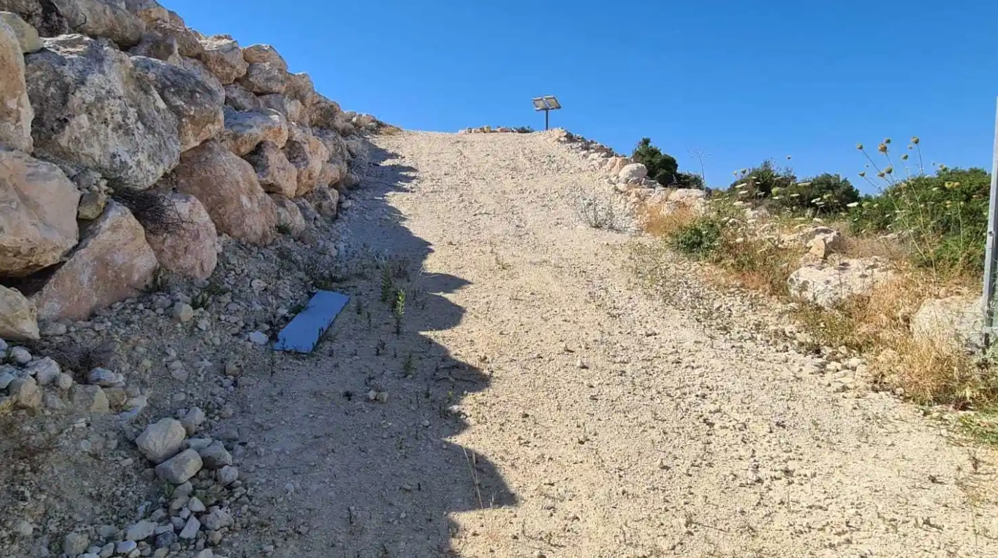 2,000m² Plot for Sale in Agios Tychonas, Limassol District