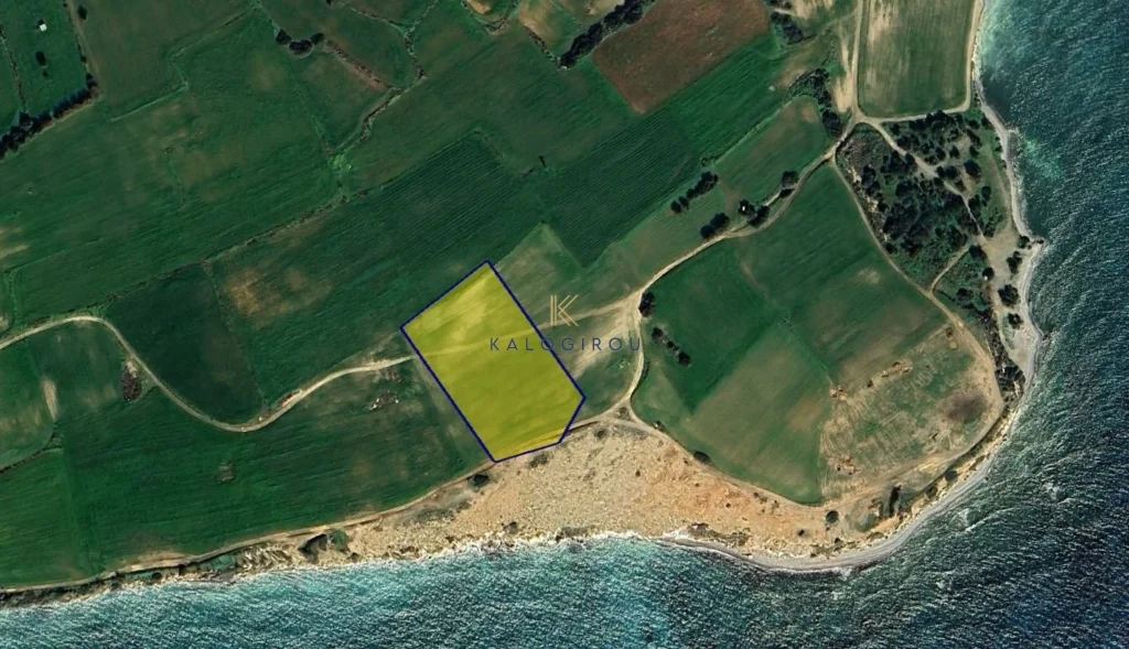 10,703m² Plot for Sale in Mazotos, Larnaca District