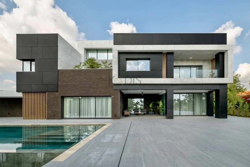 Дом площадью 900 м² в аренду в районе Лимассола