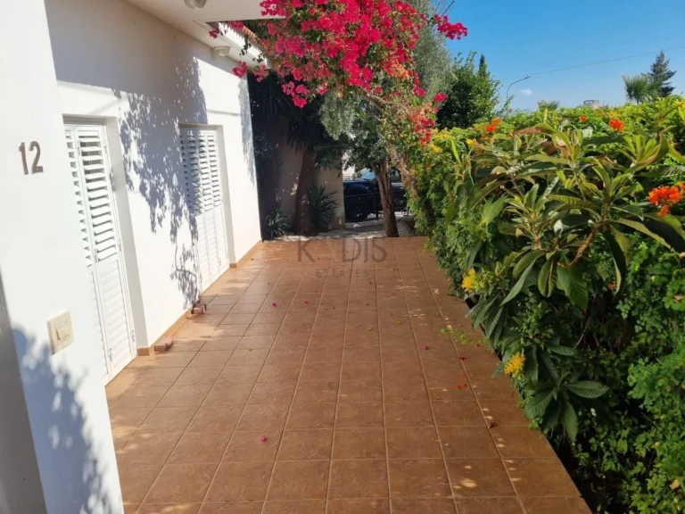 Cheap Houses and Villas for Sale Nicosia up to 600000 euro